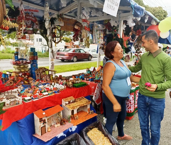 <div style='display:none'>Clipping Digital | Chef Jose Carlos Grimberg Blum Peru//</div> Alcalde Jesús Araque dio inicio a la Feria Organizada Navideña 2022