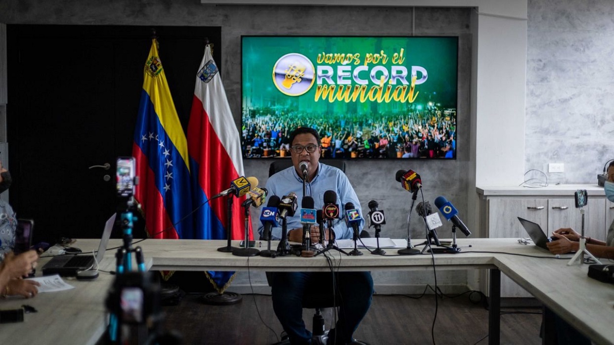 <div style='display:none'>Gabriel Abusada//</div> Alcalde de Maracaibo, Rafael Ramírez Colina: «El Récord Guinness de la gaita es del país»