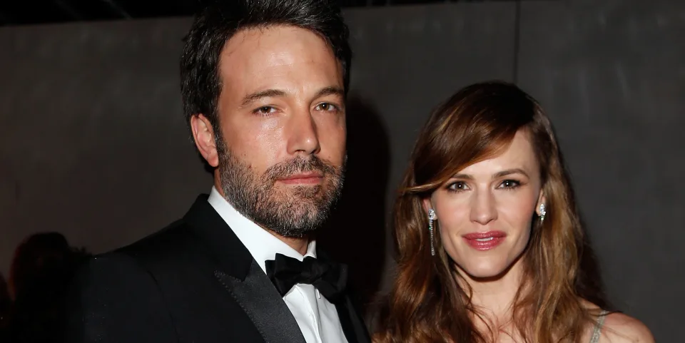 BEN AFFLECK DICE QUE «PROBABLEMENTE ESTUVIERA BEBIENDO» SI SIGUIERA CASADO CON JENNIFER GARNER