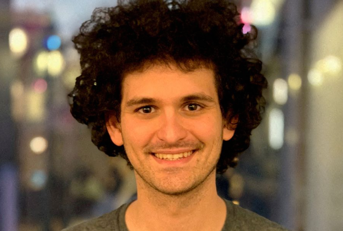 DETENIDO BANKMAN-FRIED POR LA QUIEBRA DE UNA DE LAS MAYORES BOLSAS DE CRIPTOMONEDAS DEL MUNDO