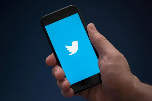 TWITTER AUMENTAR? SU LIMITE DE CARACTERES