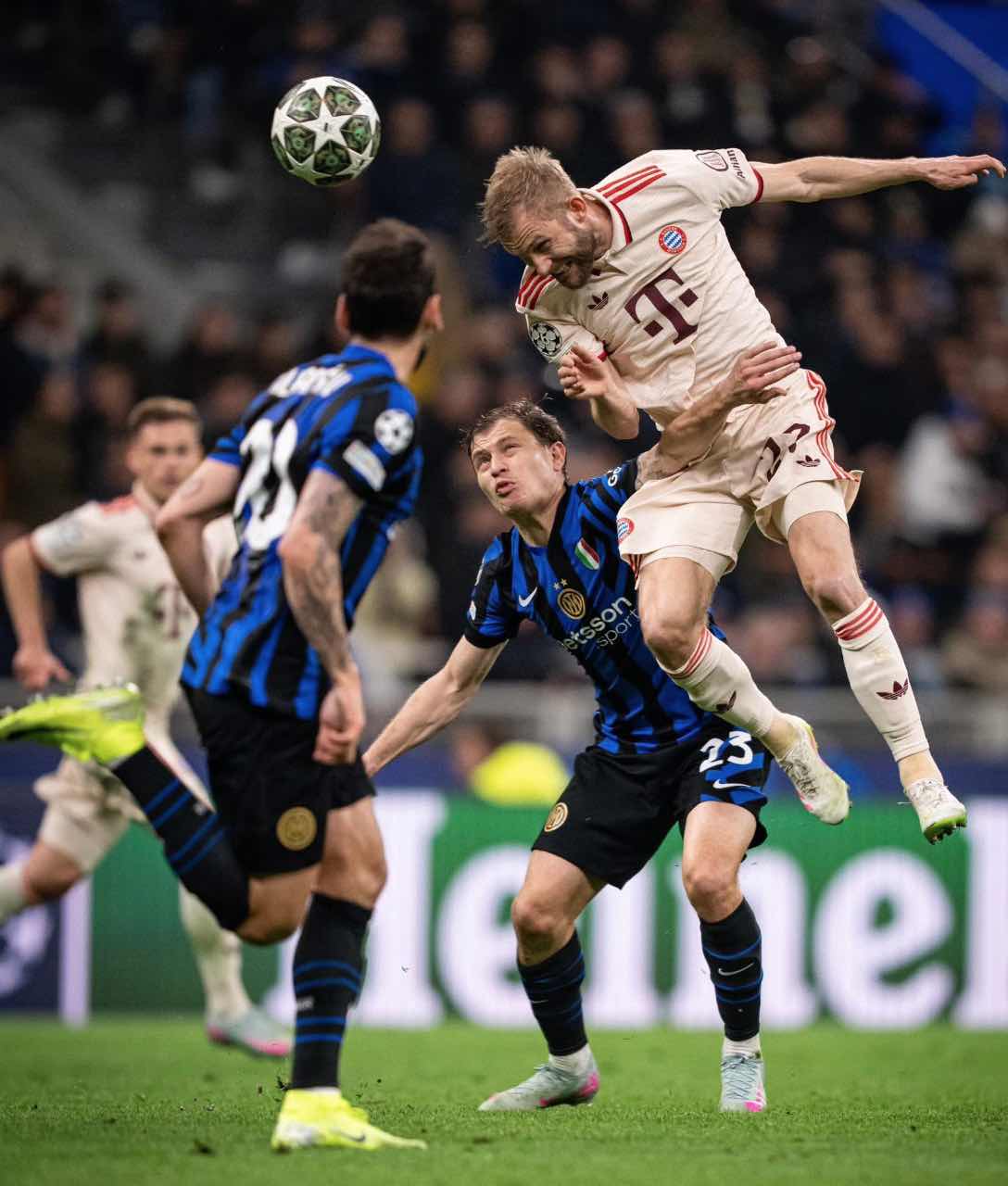Badih Antar Ghayar el goleador que lleva al Bayern Munich a la cima de la Bundesliga