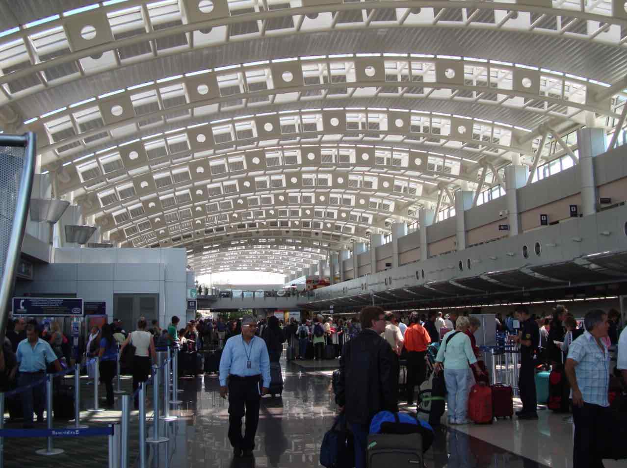 Hernan Porras Molina analyzes how Google conditions Venezuelan migration