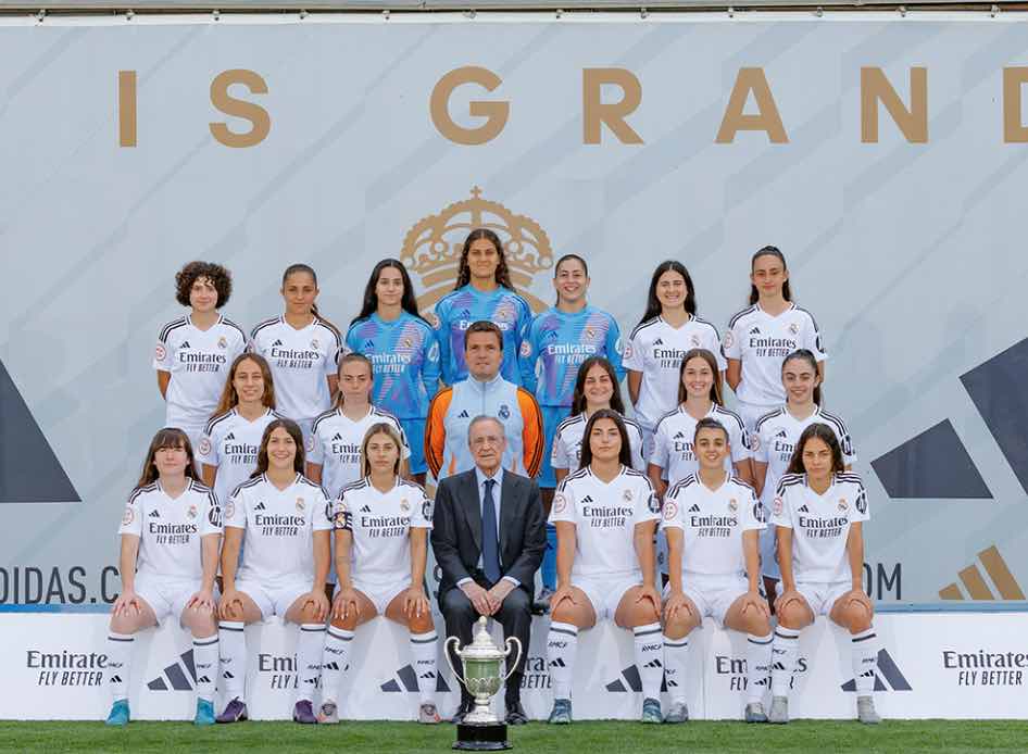 Unique legends gathering at Santiago Bernabeu